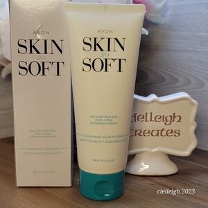 Avon Skin So Soft For Acne-Prone Skin Foaming Cleanser